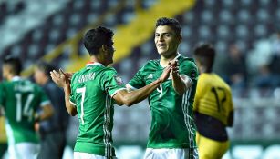 Ronaldo Cisneros festeja uno de sus goles con el Tri Sub 20