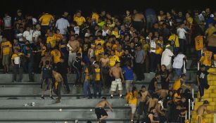 Aficionados de Tigres, en estadio de Veracruz