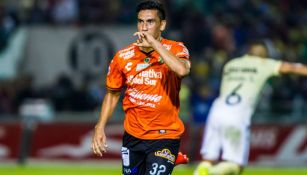 Estigarribia celebra un gol con Jaguares de Chiapas