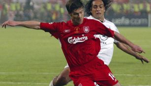 Xabi Alonso disputa la Final de Champions en 2005