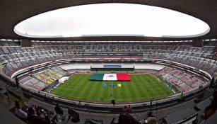 Vista del Estadio Azteca durante el juego entre el Tri y Costa Rica