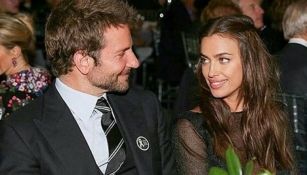 Irina Shayk y el actor Bradley Cooper, durante un evento público