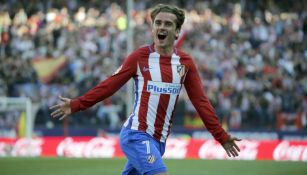 Griezmann festeja una anotación con el Atlético de Madrid