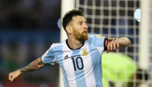 Messi celebra un gol con Argentina