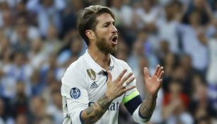 Sergio Ramos lanza un grito durante el juego entre Real Madrid y Bayern