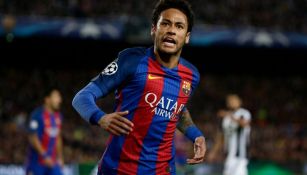 Neymar celebra una anotación en Camp Nou