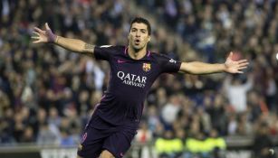 Luis Suárez festeja su gol frente al Espanyol