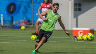 Pizarro entrena en las instalaciones de Chivas