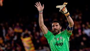 Gianluigi Buffon celebra victoria frente a Barcelona