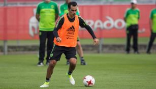 Rafa Márquez, durante el entrenamiento del Tri en el CAR