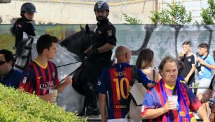 La policía resguarda las instalaciones del Vicente Calderón