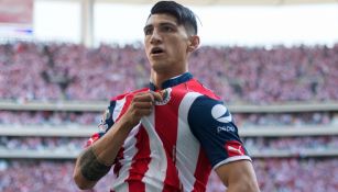 Pulido presume el escudo de Chivas en la Final contra Tigres