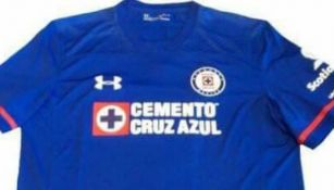 Foto de la que sería la playera de Cruz Azul para el Apertura 2017