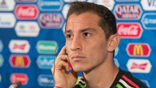 Guardado atiende a los medios de comunicación en Rusia