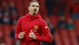 Zlatan Ibrahimovic durante un entrenamiento con el Manchester United