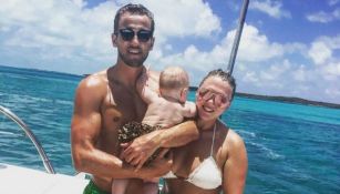 Harry Kane disfruta de sus vacaciones con su familia en la playa 