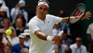 Federer, durante el partido contra Dolgopolov