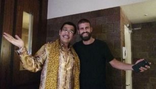 Gerard Piqué junto a Daimaou Kosaka