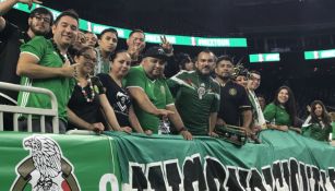 Pacho Villa's Army previo a un partido de México