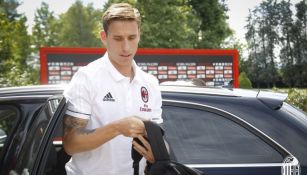Lucas Biglia, a su llegada a las instalaciones del Milan