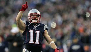 Edelman celebra durante un juego con Patriots 