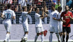 Los jugadores del Real Madrid festejan un gol frente al Manchester United en el la International Champions Cup