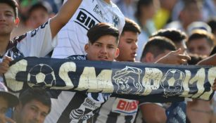 Los seguidores de Rayados en el estadio de León esperando el partido