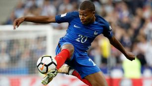 Mbappé realiza espectacular control de balón con Francia