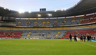 Cancha del Jalisco con la pantalla