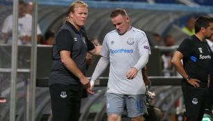 Rooney abandona un duelo del Everton 