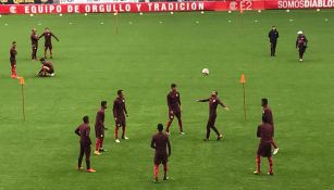 Jugadores de Toluca entrenan en el Nemesio 