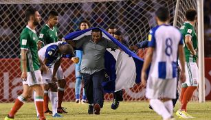 El aficionado que interrumpió el Honduras-México