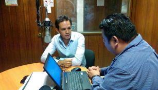 Javier San Román en una entrevista en radio