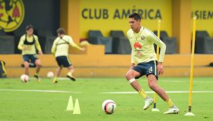 Edson Álvarez entrena con el Ámerica en Coapa