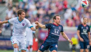 Torrado disputa un juego con el Indy Eleven