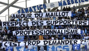 Pancartas de los ultras de Marsella en contra de Evra