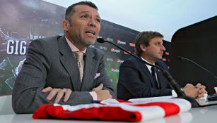 Higuera en conferencia de prensa de Chivas