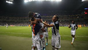 Monterrey festeja liderato indiscutible tras derrotar a Tigres