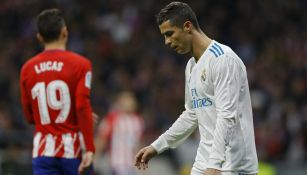 Cristiano Ronaldo se lamenta durante el Derbi