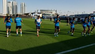 Jugadores de Pachuca entrenan en Emiratos Árabes Unidos