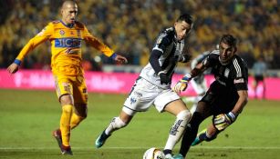 Funes Mori remata contra el arco de Tigres