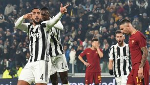 Medhi Benatia festeja su gol contra la Roma
