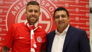 Ménez durante su presentación con el Antalyaspor 