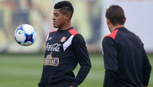 Wilder Cartagena, durante un entrenamiento con Perú