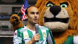 Landon Donovan, durante su presentación con León