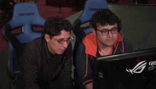 Javi y Leo, durante una partida de dobles en Genesis 5