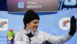 Tom Brady durante la conferencia de prensa Super Bowl 52