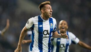Héctor Herrera celebra en duelo del Porto