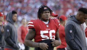 Reuben Foster durante un partido con San Francisco 49ers