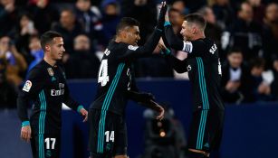 Casemiro y Ramos celebran un tanto del Real Madrid